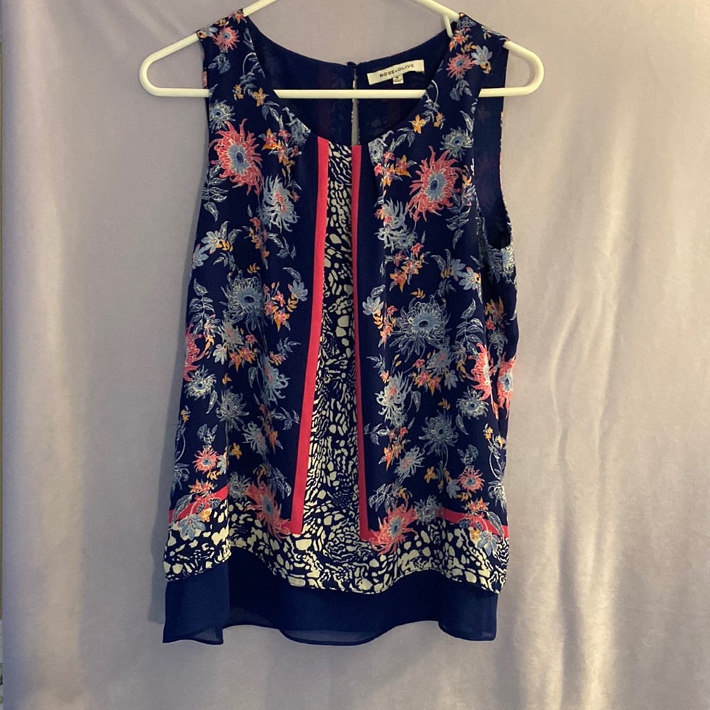 Rose Olive womens size medium Shirt, with Navy blue and Pink flower pattern
